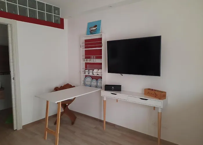 Adg Emilia 10 Appartamenti Del Garda