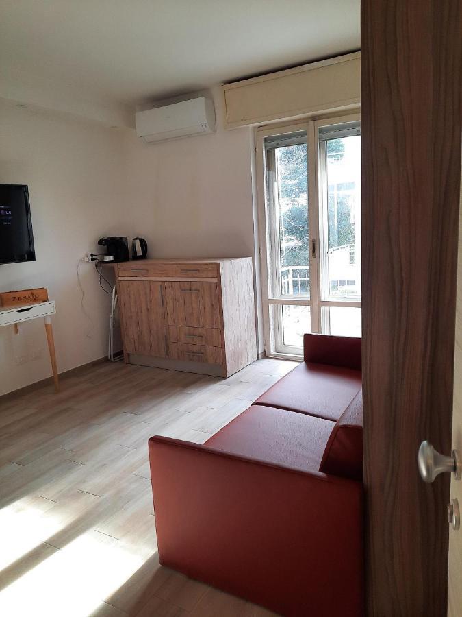 Adg Emilia 10 Del Garda Apartment