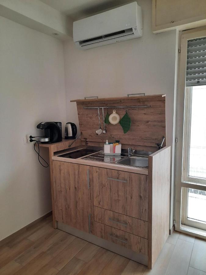 Adg Emilia 10 Del Garda Apartment Peschiera del Garda